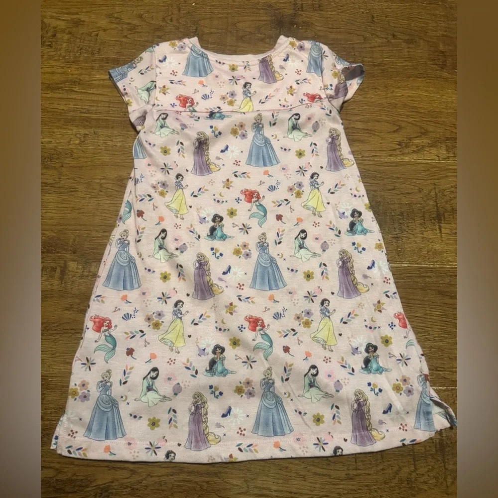 Disney Princess nightgown 5/6